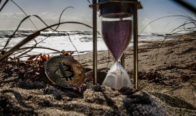 仮想通貨と砂時計